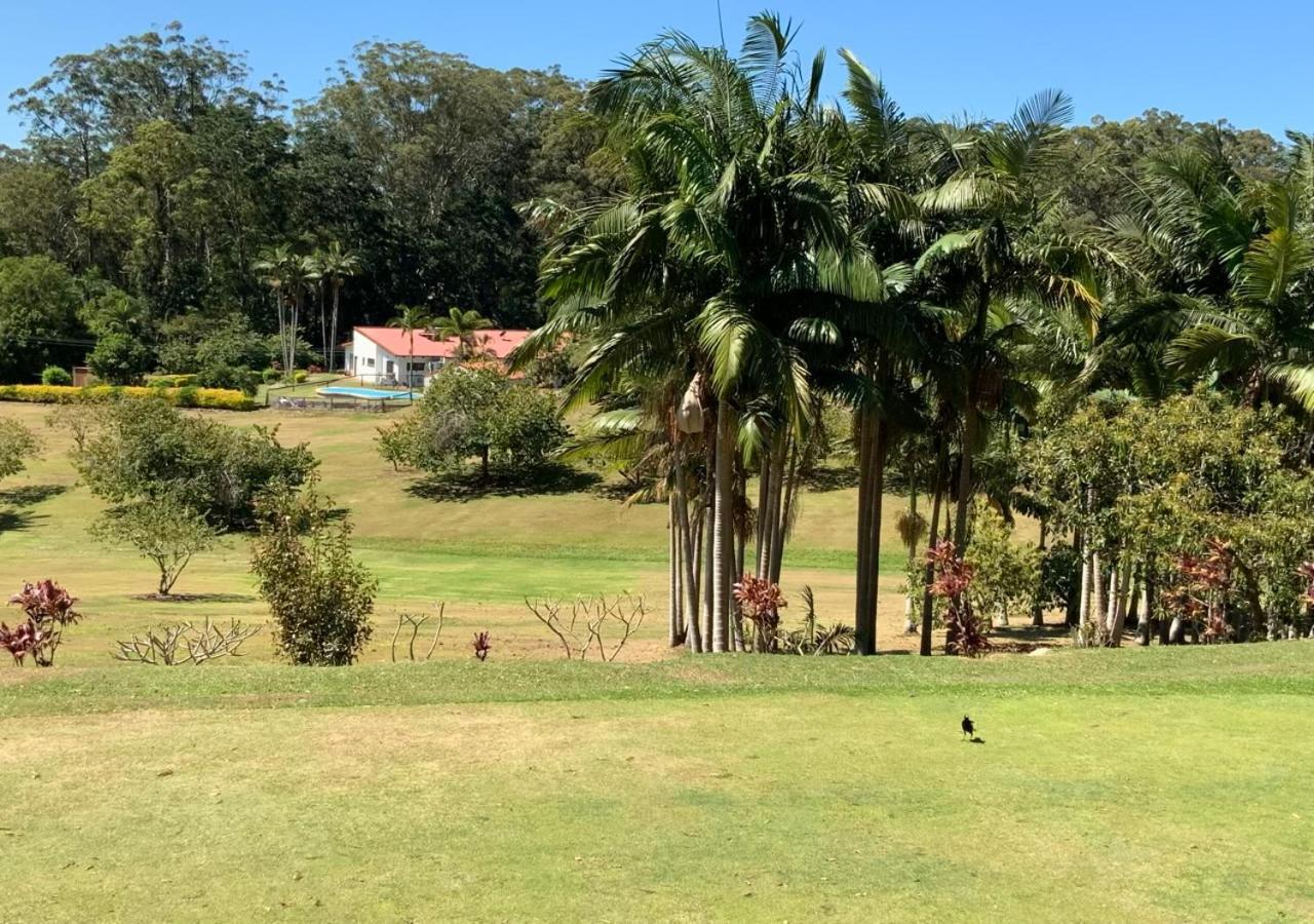 Apartment Sunshine Coast Retreat Your Own Private Golf Course Diddillibah